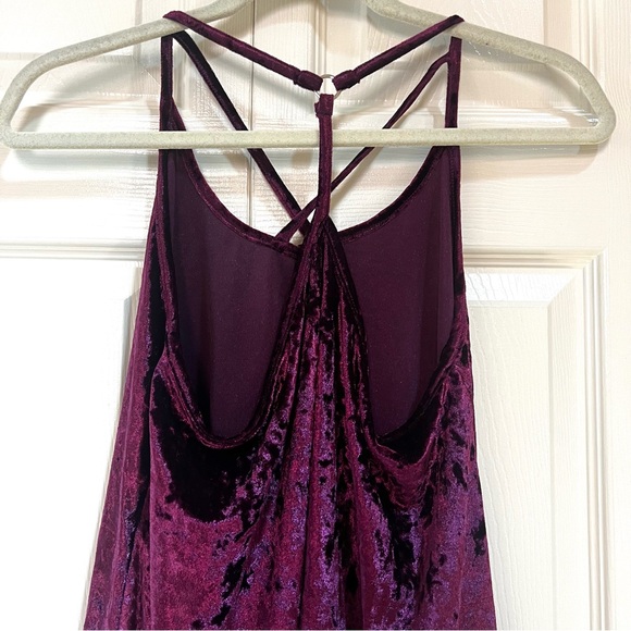 NWOT Doe & Rae Burgundy Flowy Cami Tunic Tank Top - Picture 3 of 11